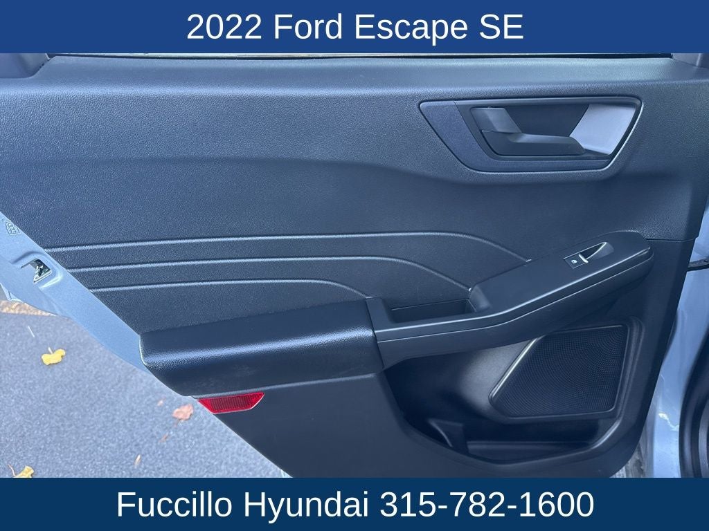 2022 Ford Escape SE
