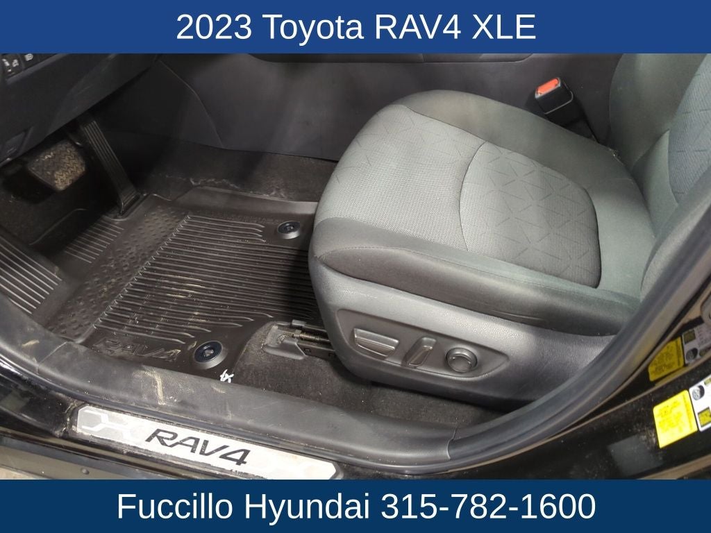 2023 Toyota RAV4 XLE