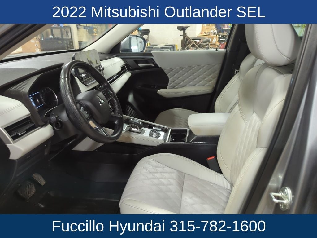 2022 Mitsubishi Outlander SEL