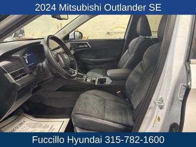 2024 Mitsubishi Outlander SE