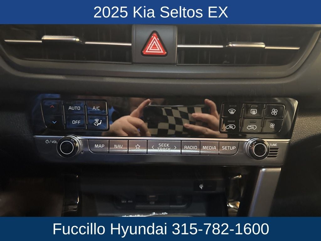 2025 Kia Seltos EX