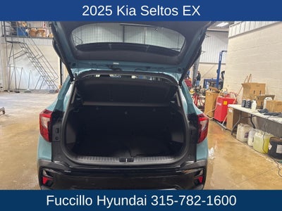 2025 Kia Seltos EX