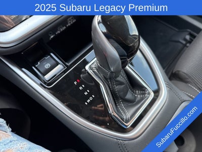 2025 Subaru LEGACY Premium
