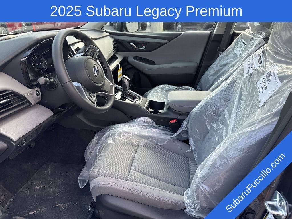2025 Subaru LEGACY Premium