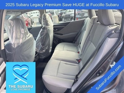 2025 Subaru LEGACY Premium