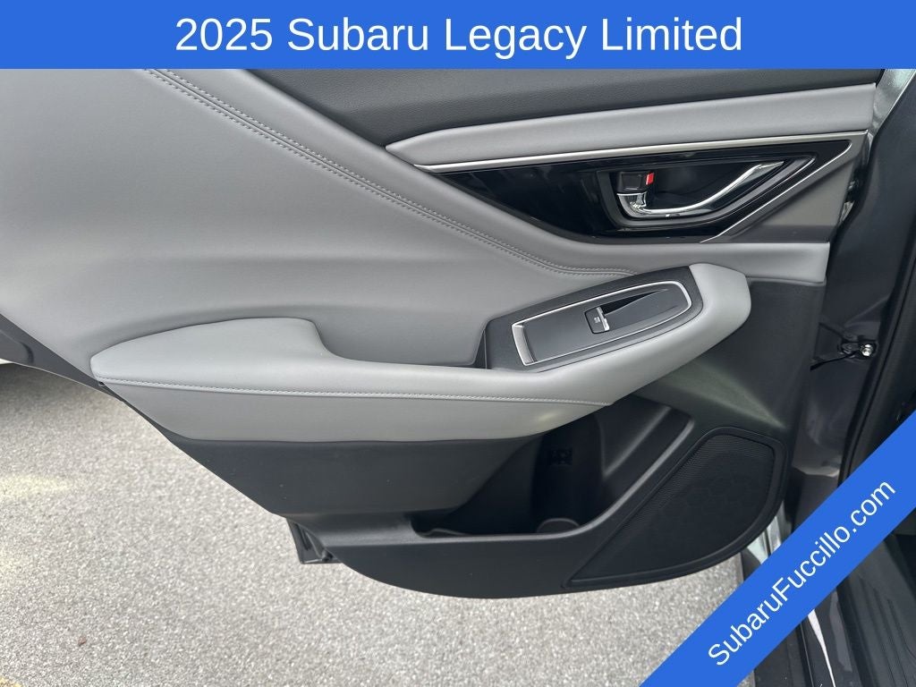 2025 Subaru LEGACY Limited