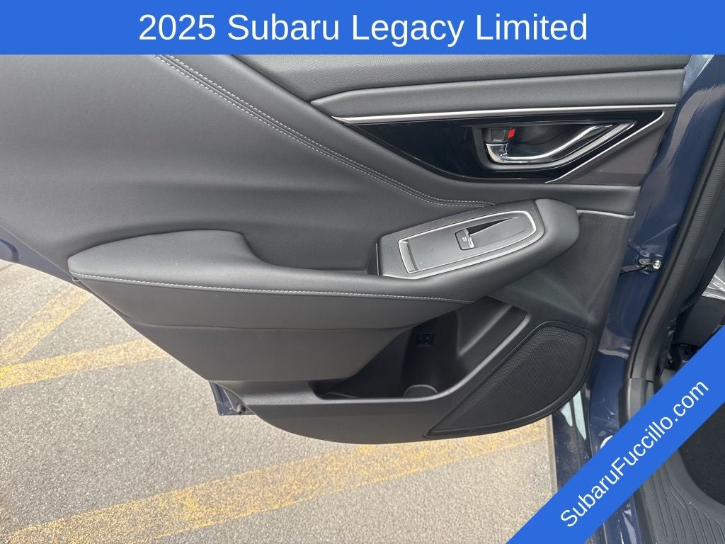 2025 Subaru LEGACY Limited