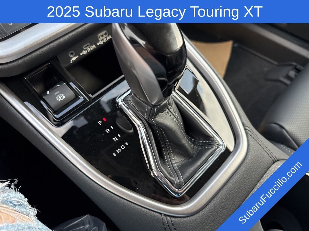 2025 Subaru LEGACY Touring XT