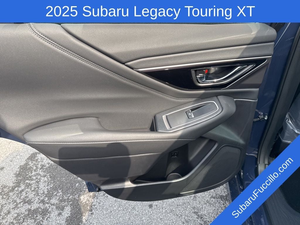 2025 Subaru LEGACY Touring XT
