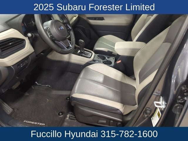 2025 Subaru Forester Base