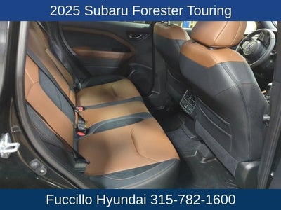 2025 Subaru Forester Base