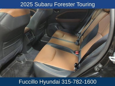 2025 Subaru Forester Base