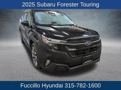 2025 Subaru Forester Base