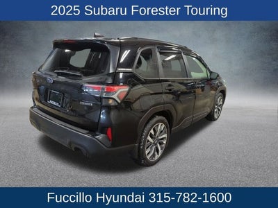 2025 Subaru Forester Base