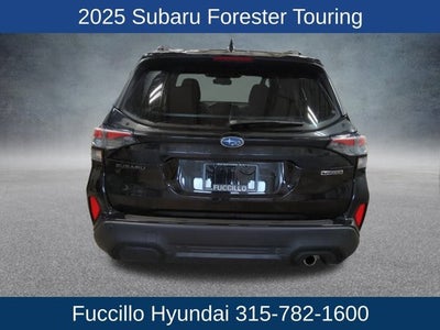 2025 Subaru Forester Base